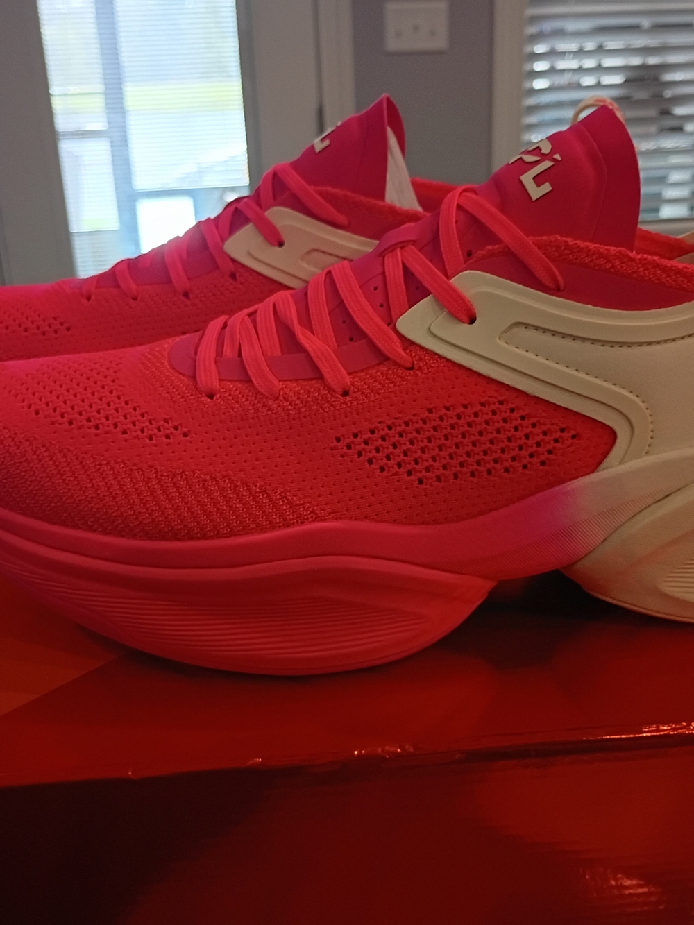 APL McLaren Hyspeed Men's Magenta & Cream Athletic Shoes New - Picture 11 of 16